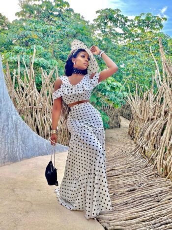 A Lady Skirt Set