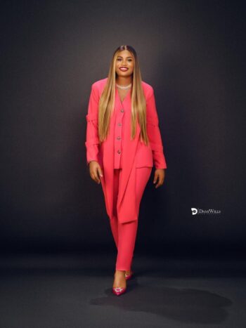 Sarla Suit